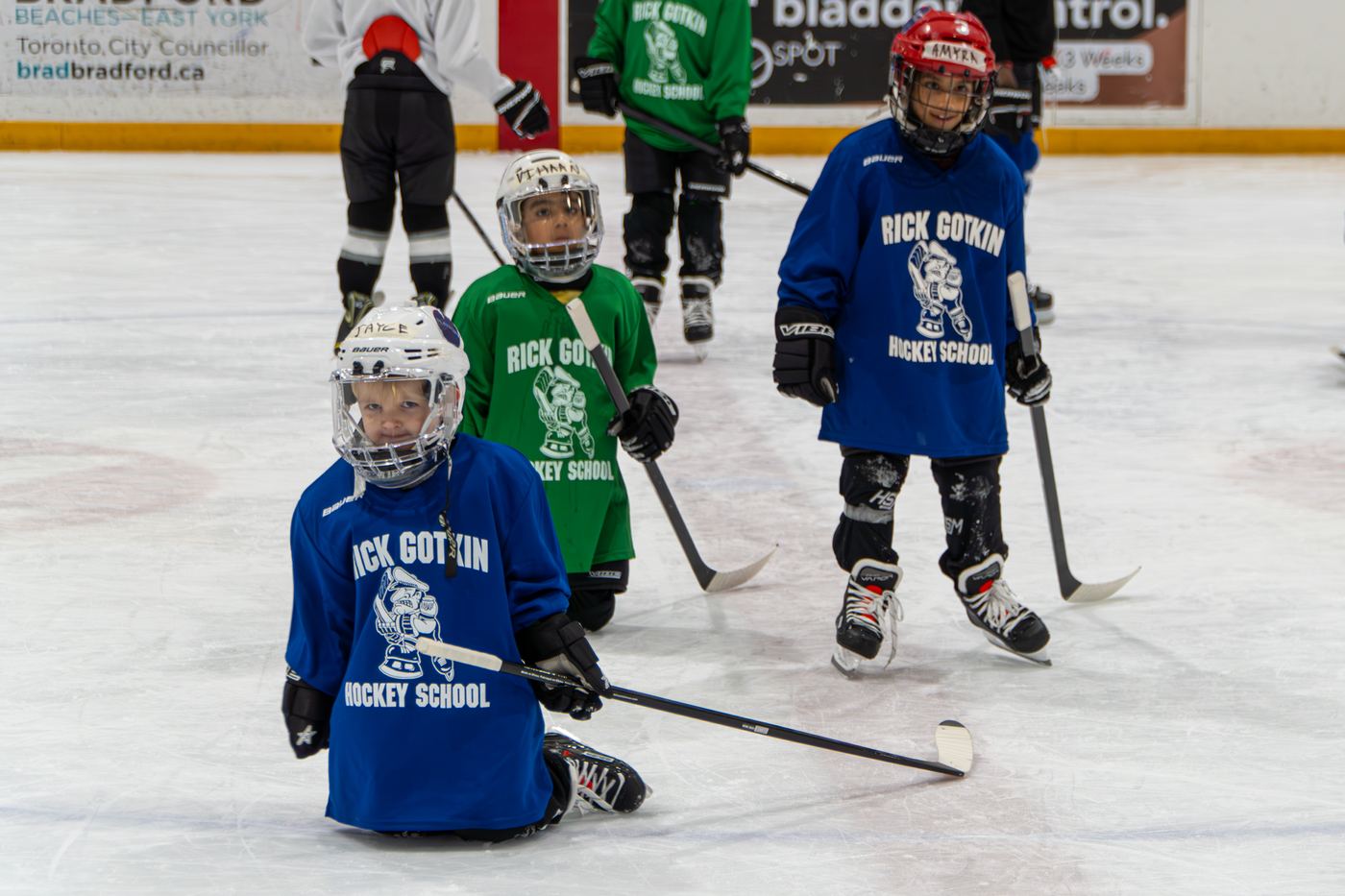 Campers assembled along the boards at the end of a session
